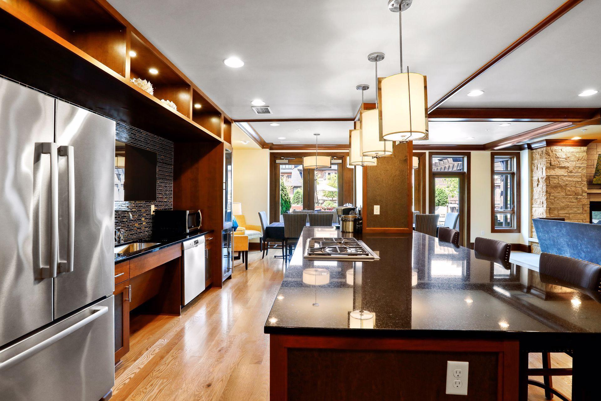 875 Lake Street N Unit: 315