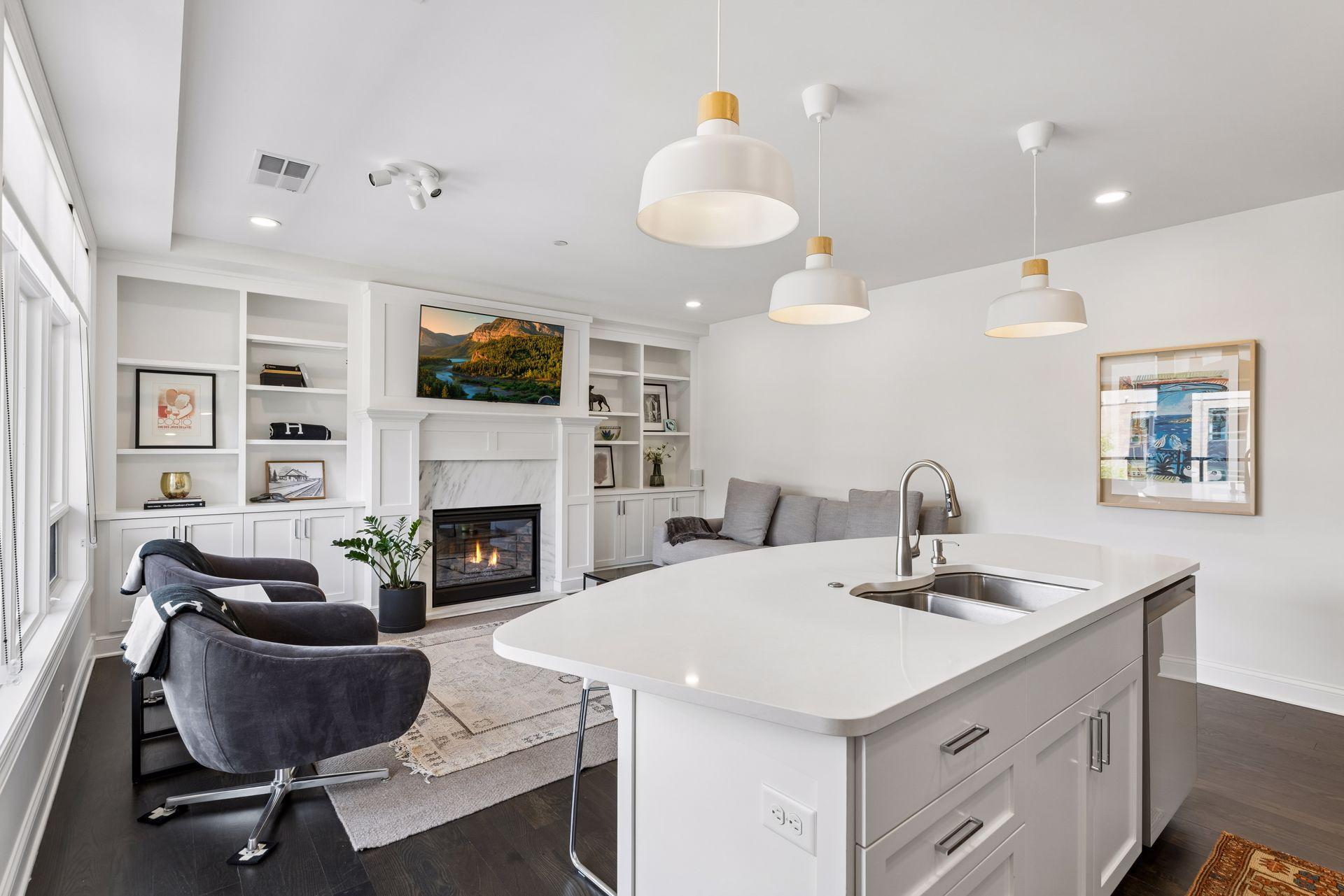 875 Lake Street N Unit: 315