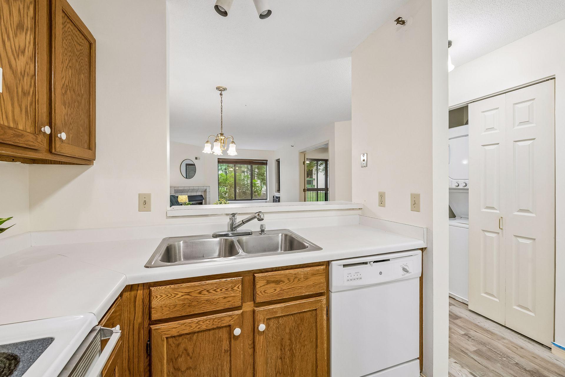 7605 Edinborough Way Unit: 6119