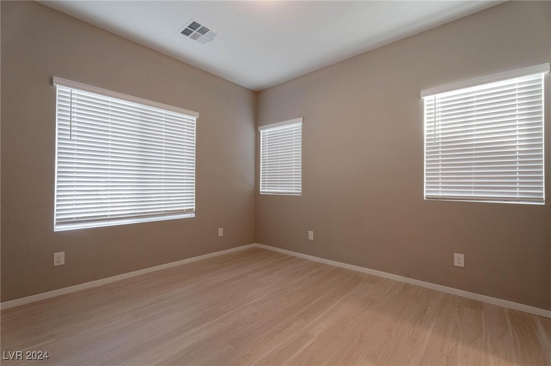 524 Mossy Cup Street 411