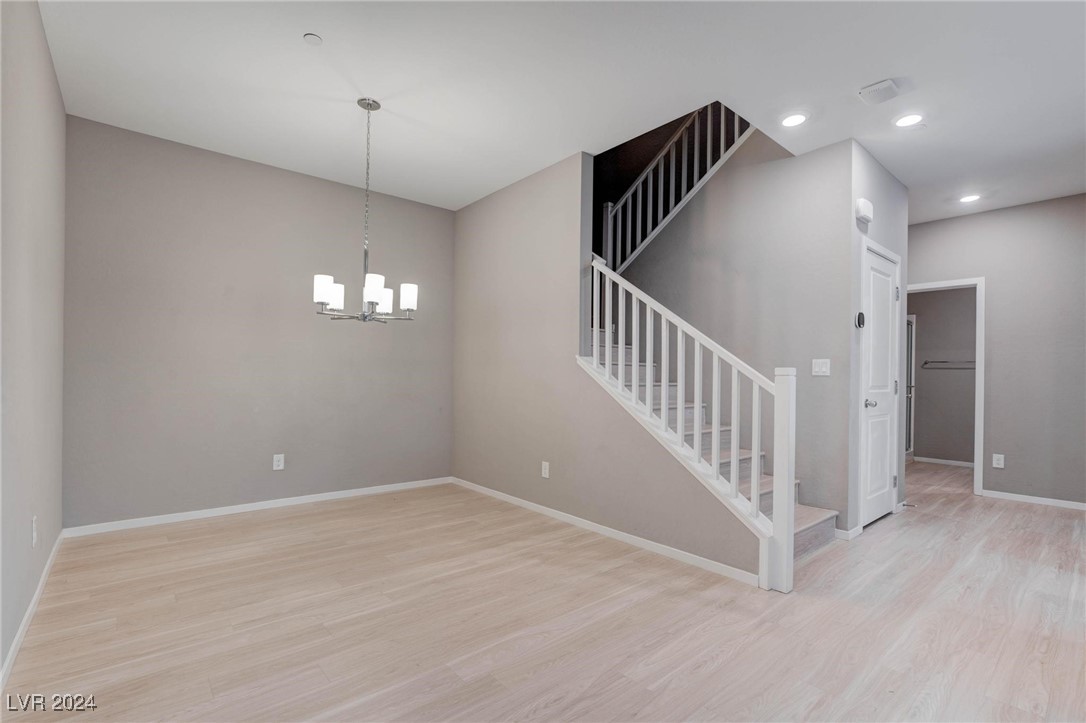 524 Mossy Cup Street 411