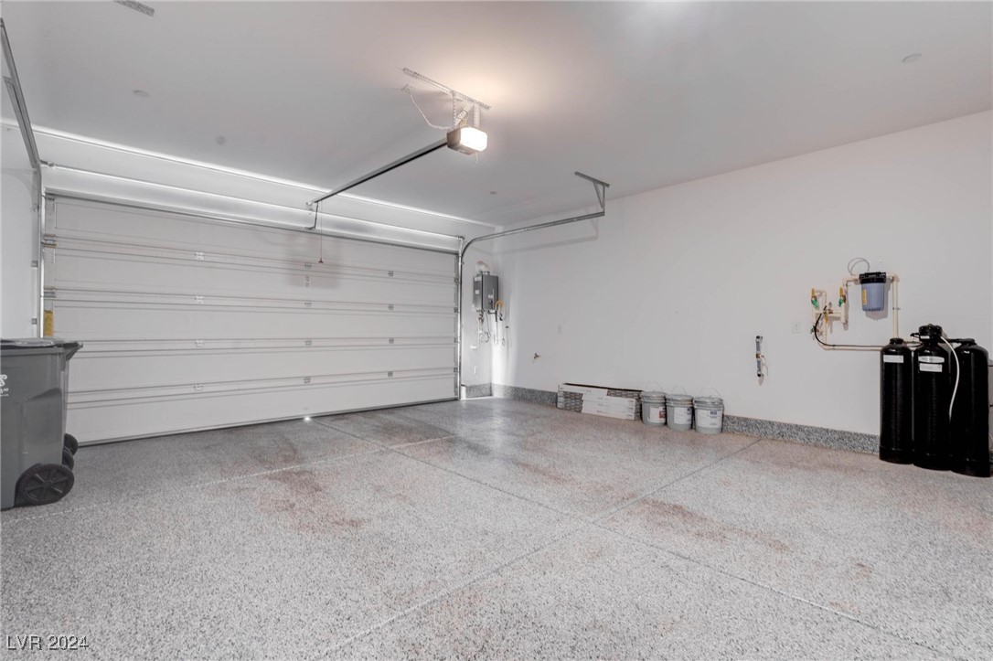 524 Mossy Cup Street 411