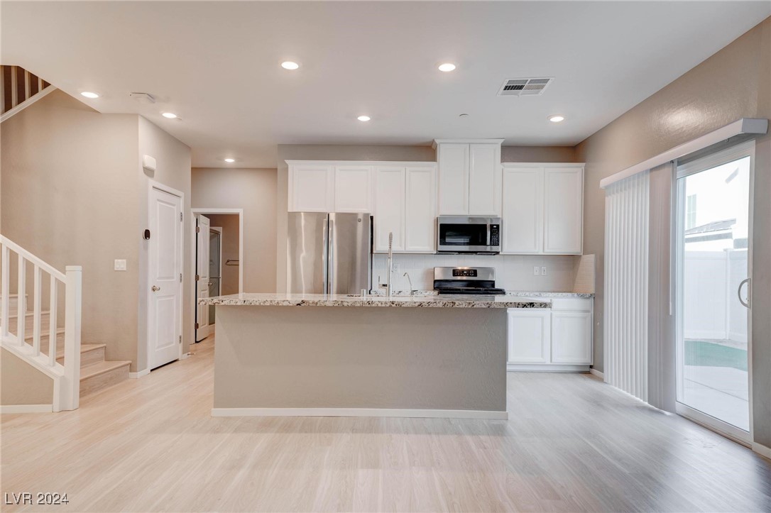 524 Mossy Cup Street 411