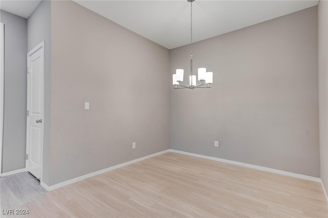 524 Mossy Cup Street 411