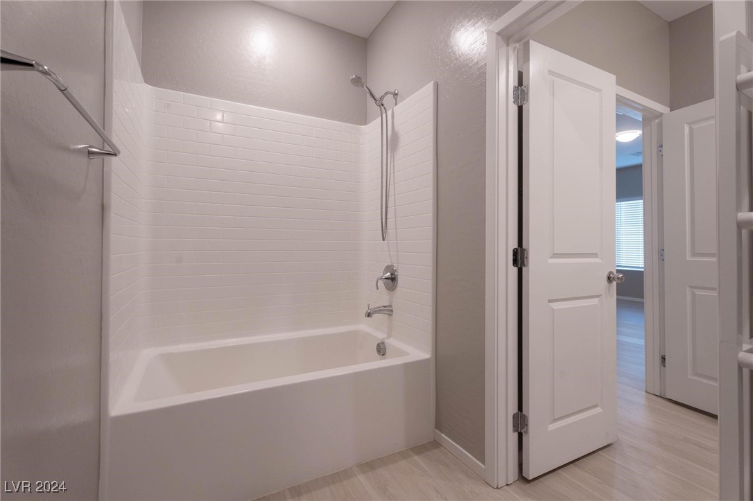 524 Mossy Cup Street 411