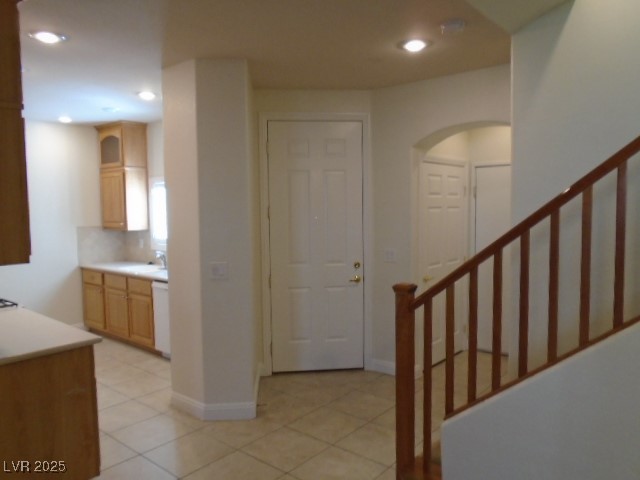 1113 TROPICAL STAR Lane 2