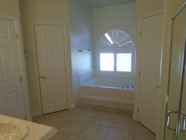 1113 TROPICAL STAR Lane 2