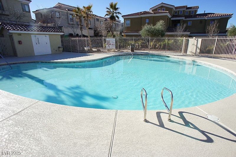 1113 TROPICAL STAR Lane 2