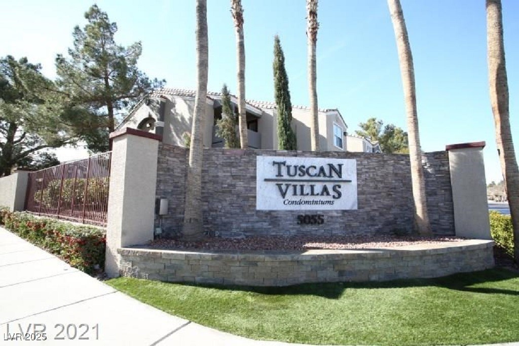 5055 West Hacienda Avenue 2209