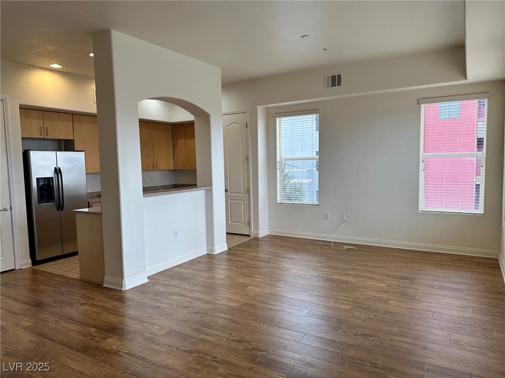 32 SERENE Avenue 202