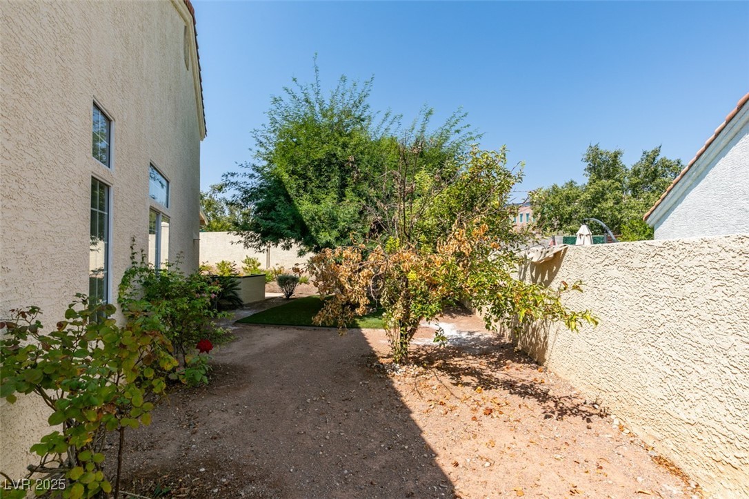 2113 Desert Pines Street