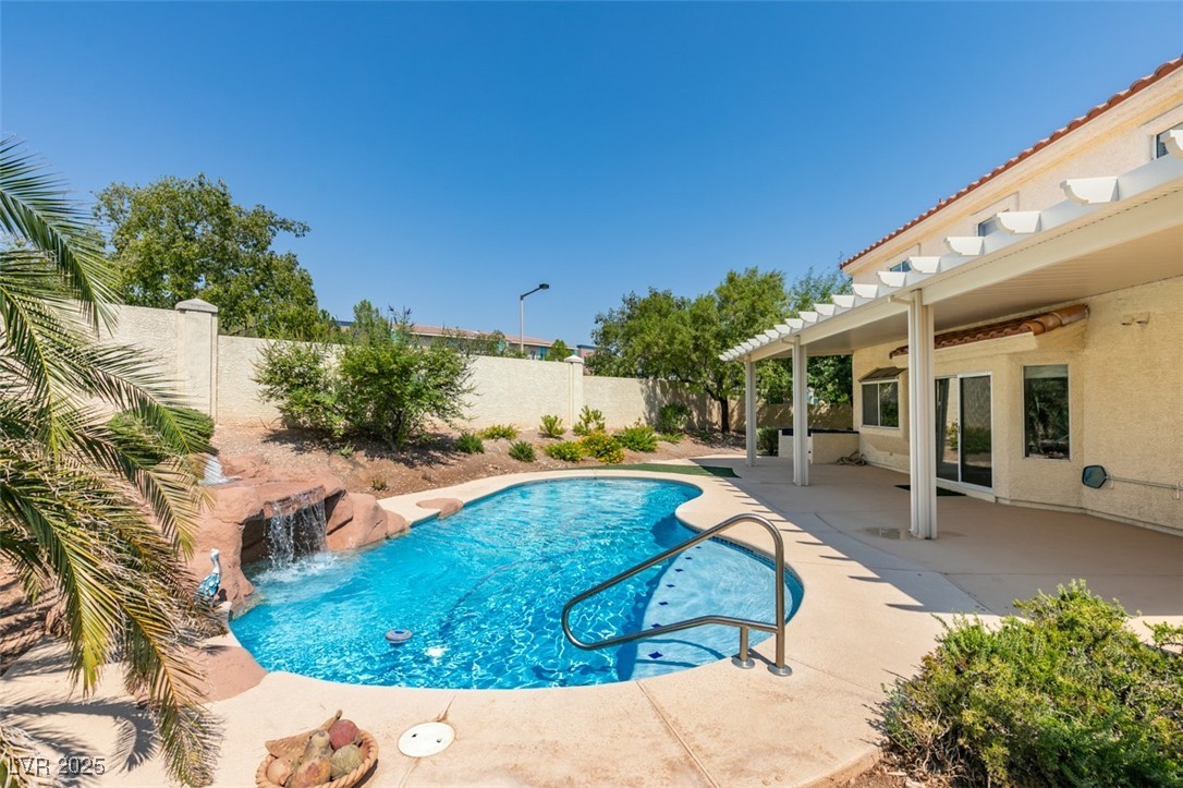 2113 Desert Pines Street