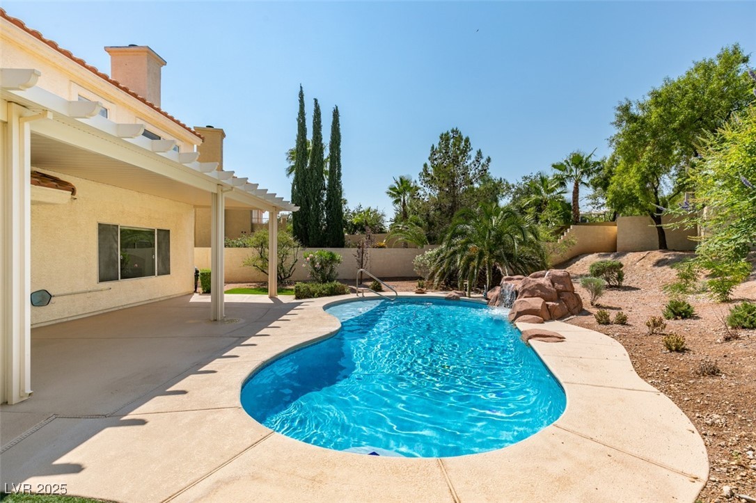 2113 Desert Pines Street