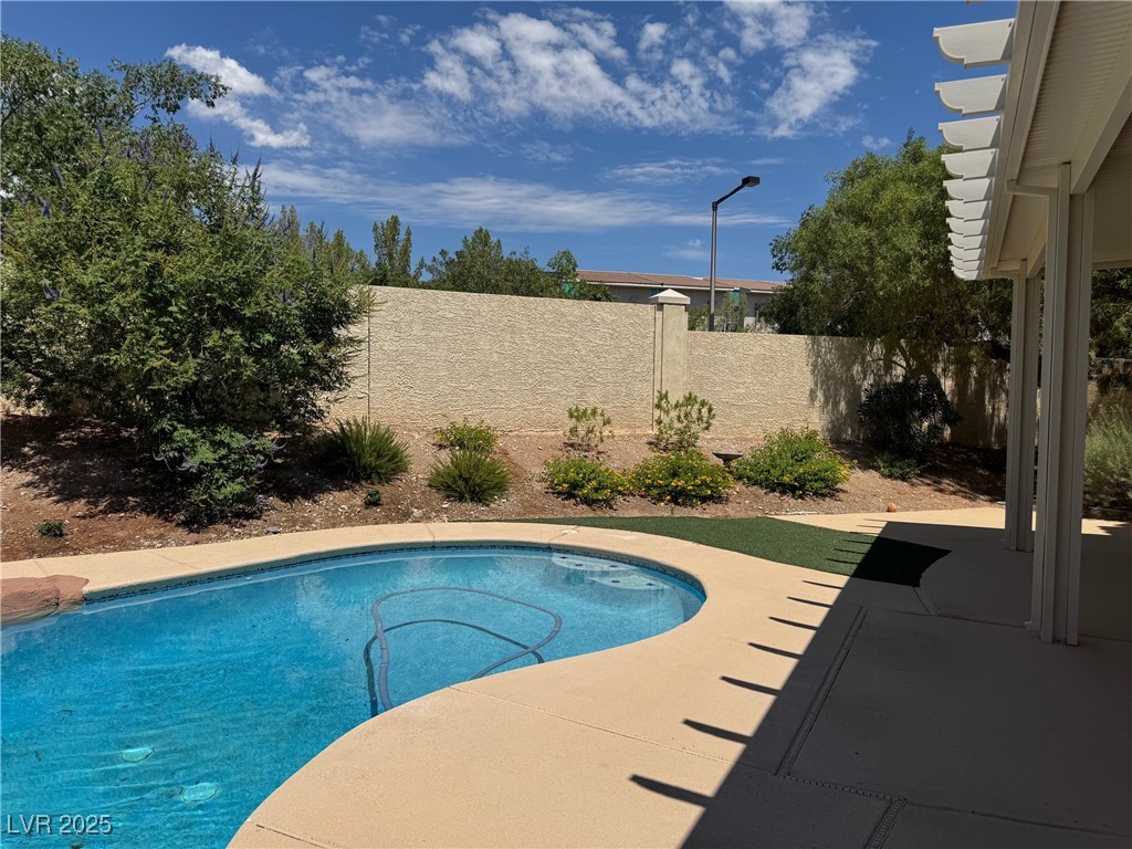 2113 Desert Pines Street