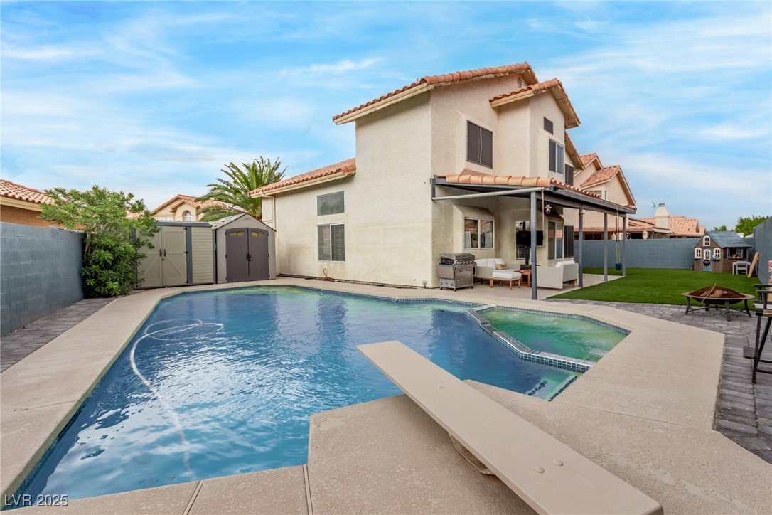 1537 Ascension Circle