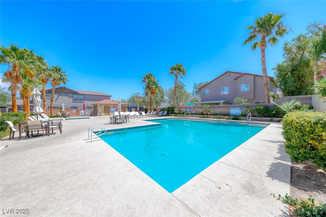 708 Point Bluff Street