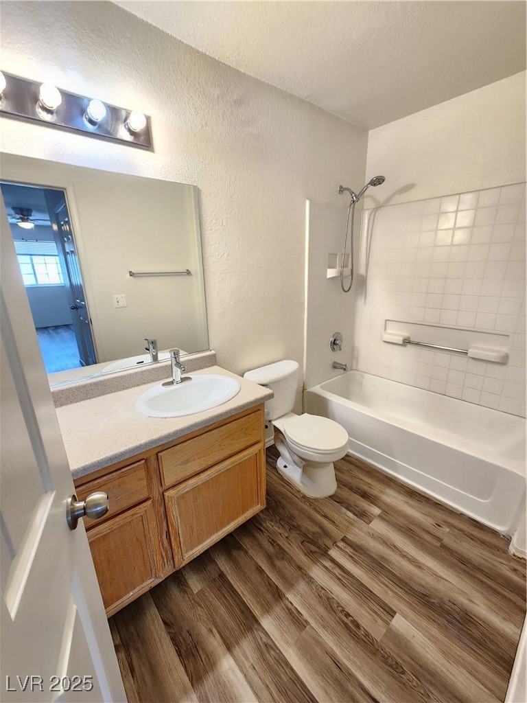 4730 East Craig Road 2087