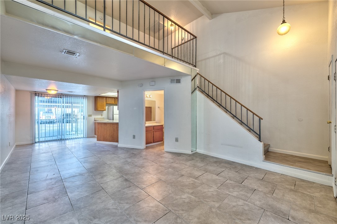 587 Sellers Place