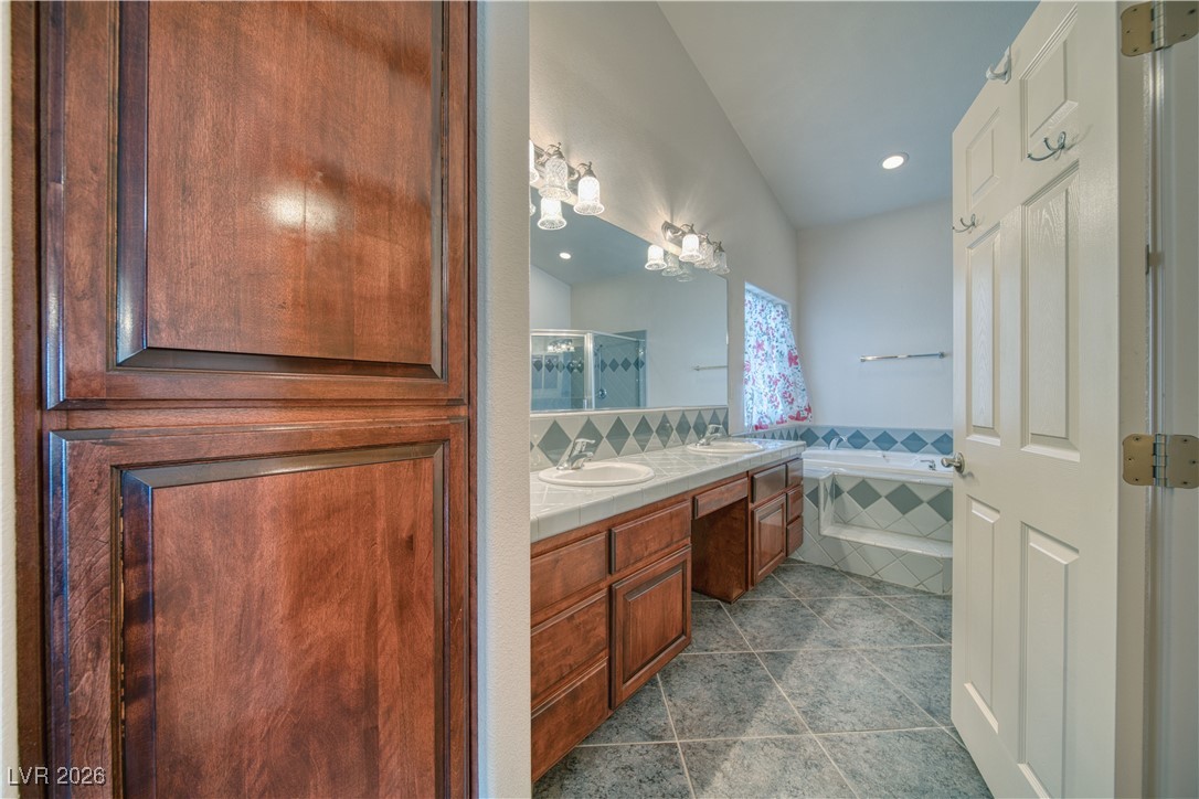 5000 Graystone Drive