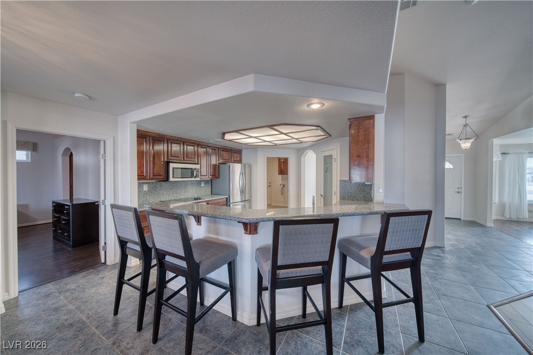 5000 Graystone Drive