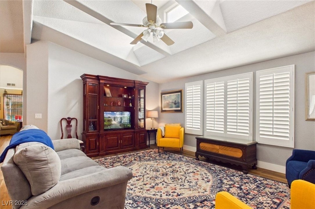 1821 Greta Boulevard
