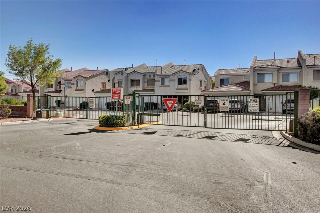 3290 Dragon Fly Street