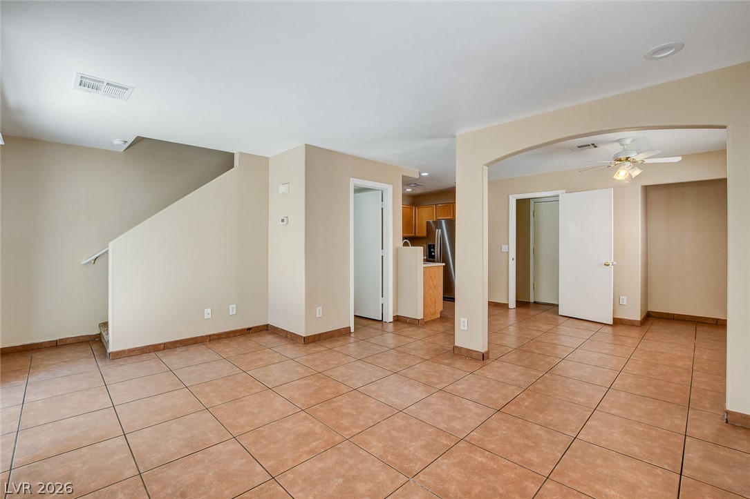 3290 Dragon Fly Street