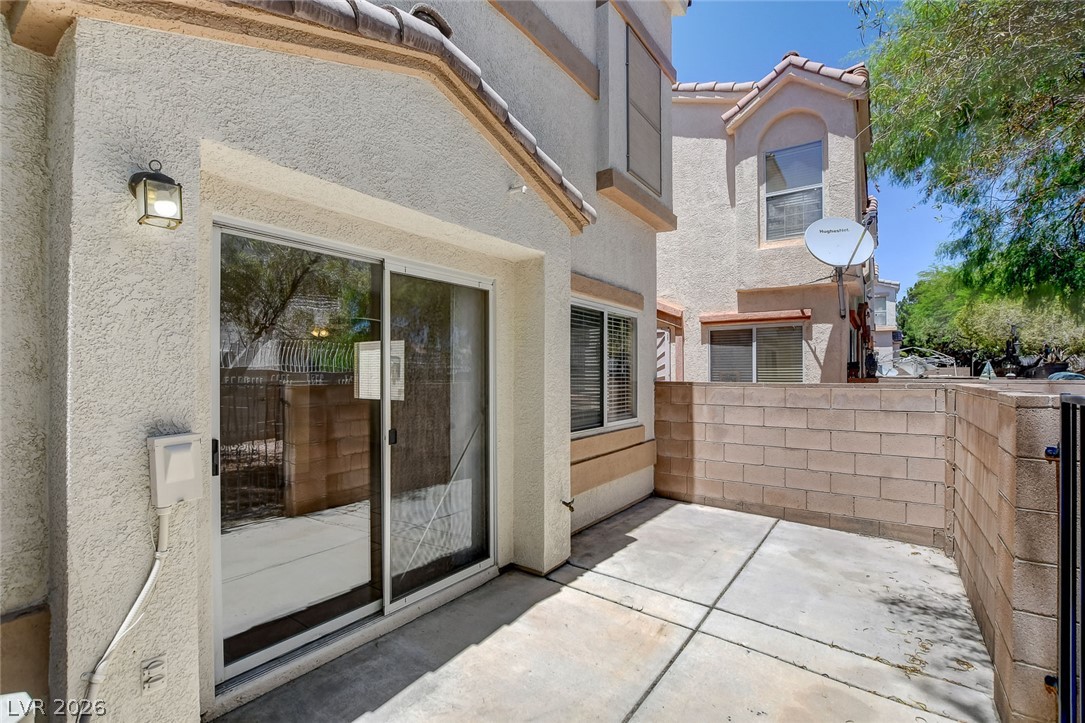3290 Dragon Fly Street