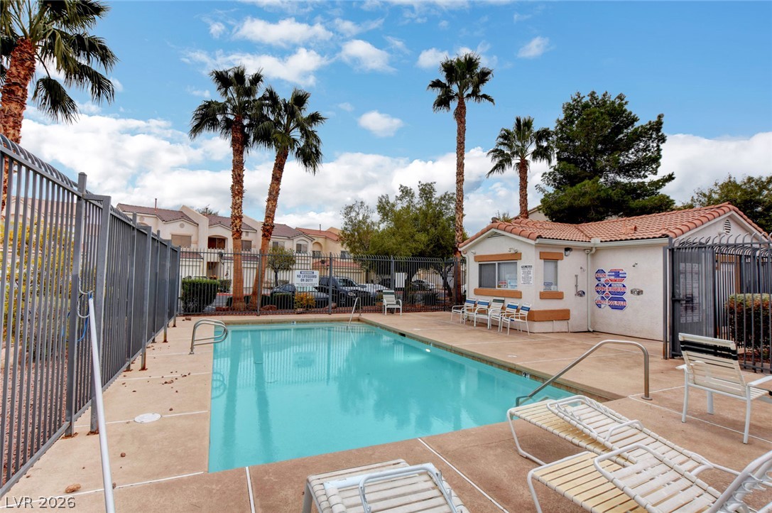 3290 Dragon Fly Street