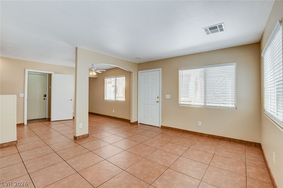 3290 Dragon Fly Street