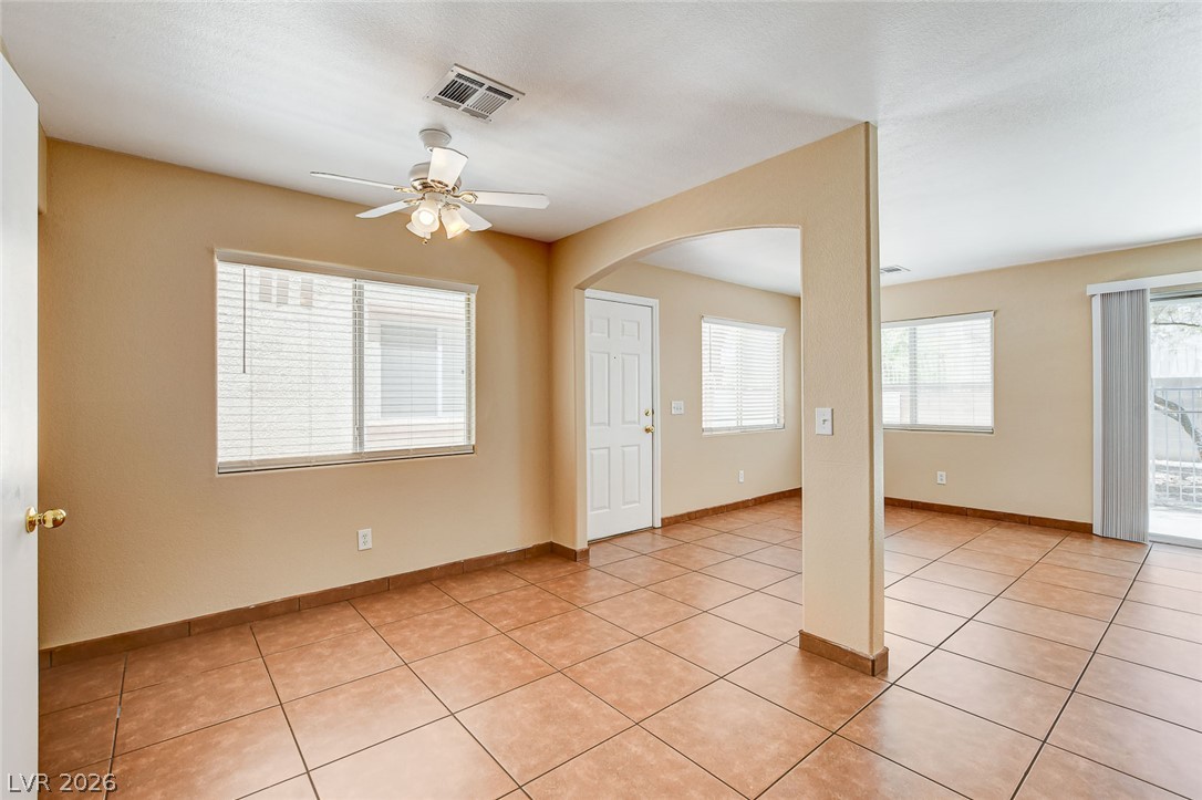 3290 Dragon Fly Street