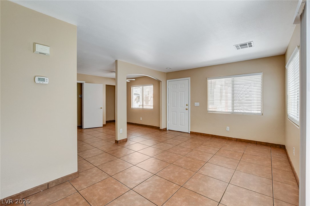 3290 Dragon Fly Street