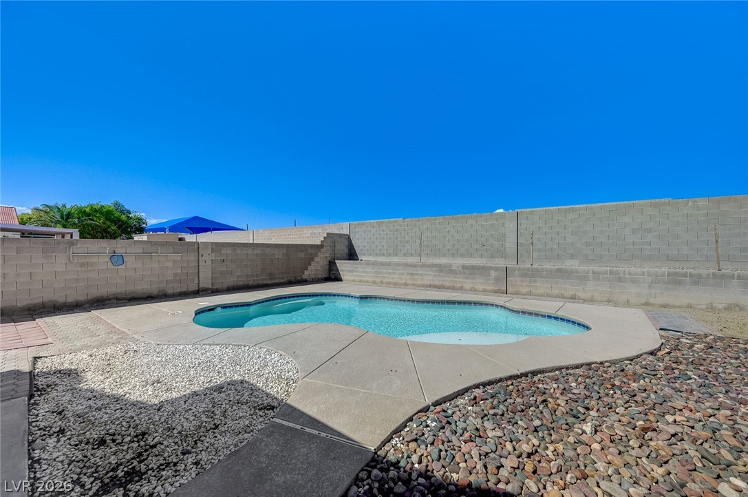 540 HERITAGE CLIFF Avenue