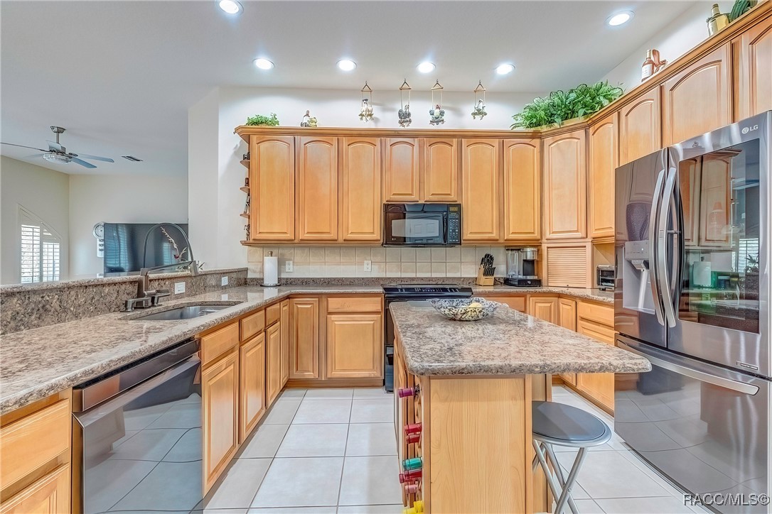 20 Glenridge Boulevard