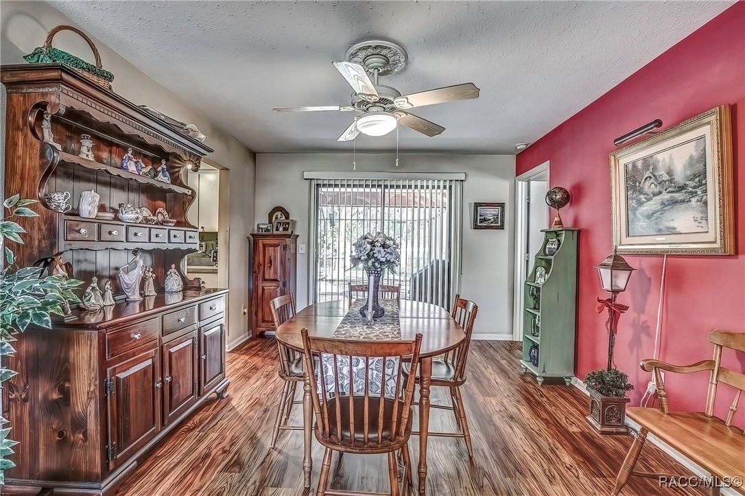2 Hemlock Court E