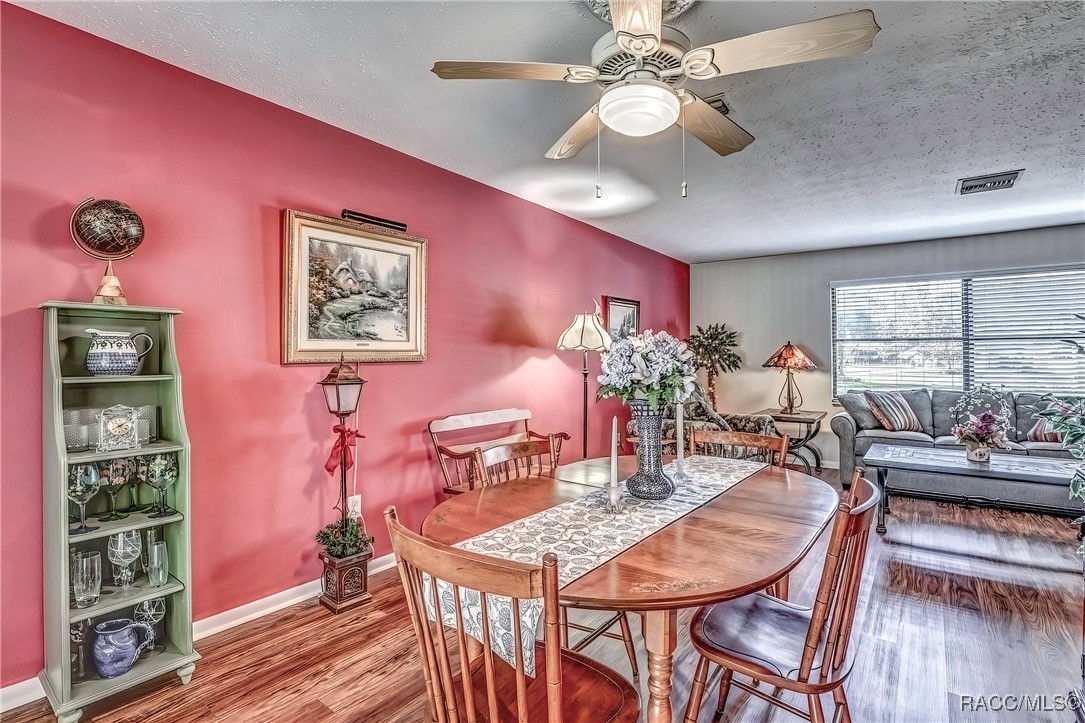 2 Hemlock Court E