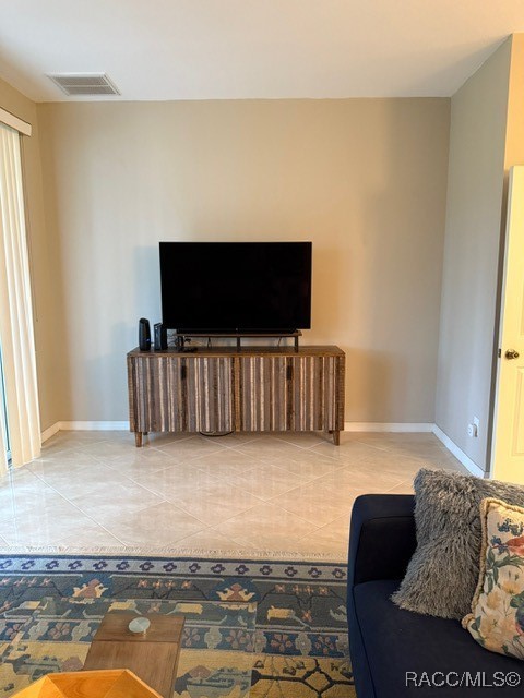 1610 W Spring Meadow Loop