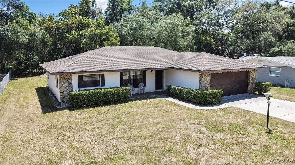 883 N Hollywood Circle