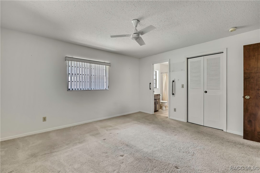 883 N Hollywood Circle