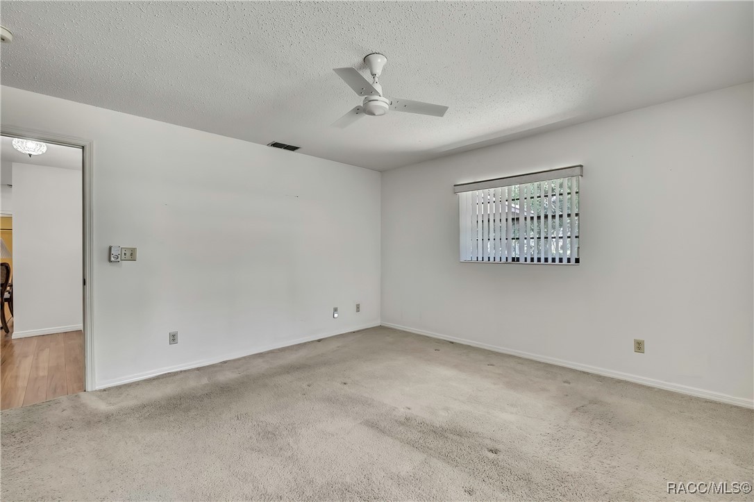 883 N Hollywood Circle