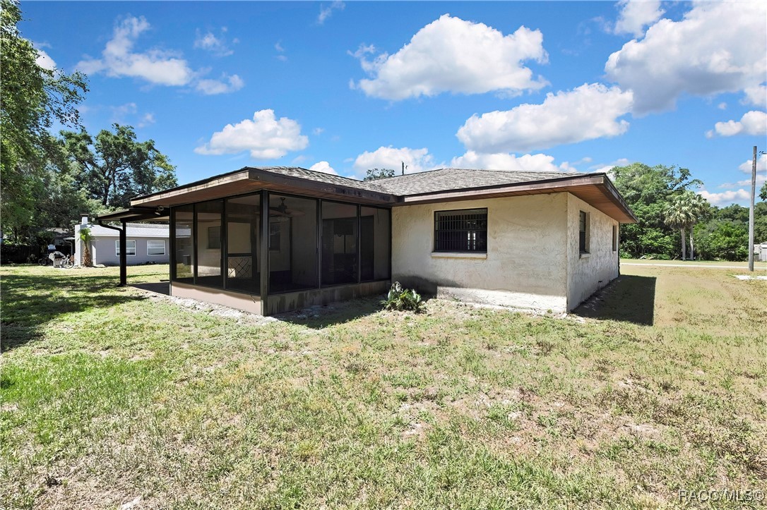 883 N Hollywood Circle