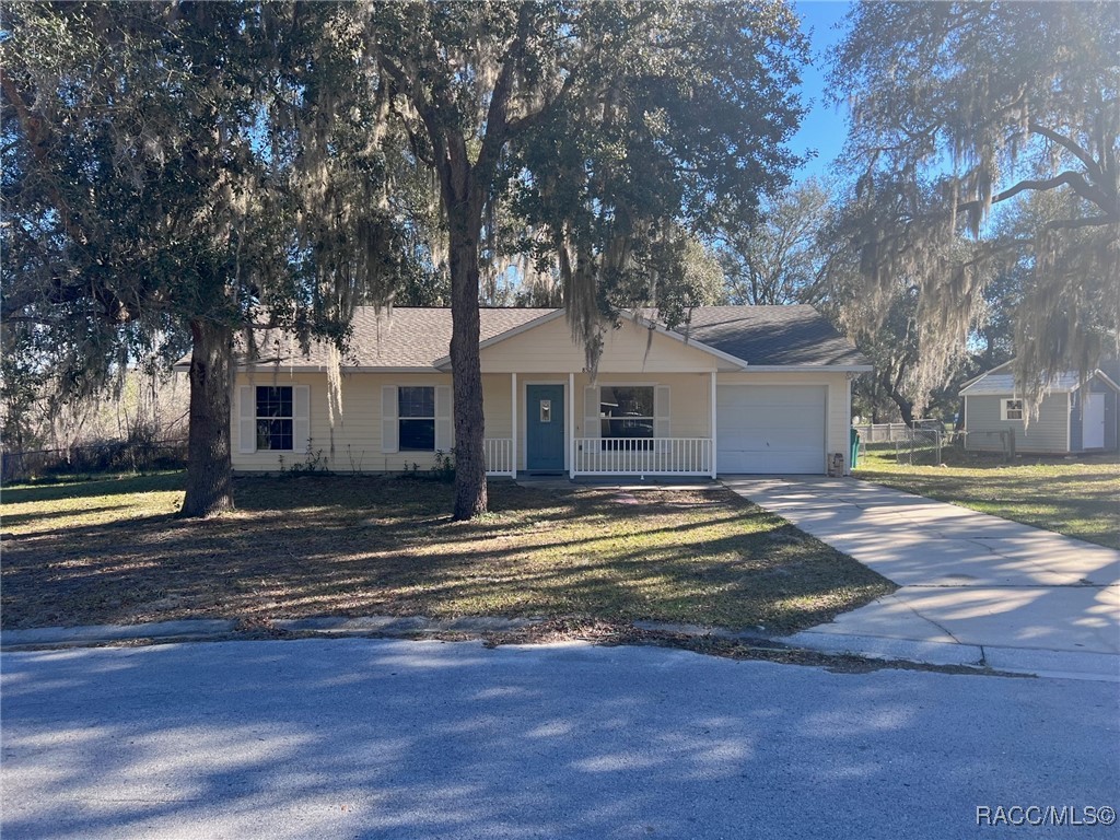 852 Duck Cove Path