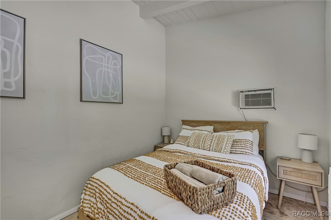 8944 W White Dogwood Drive