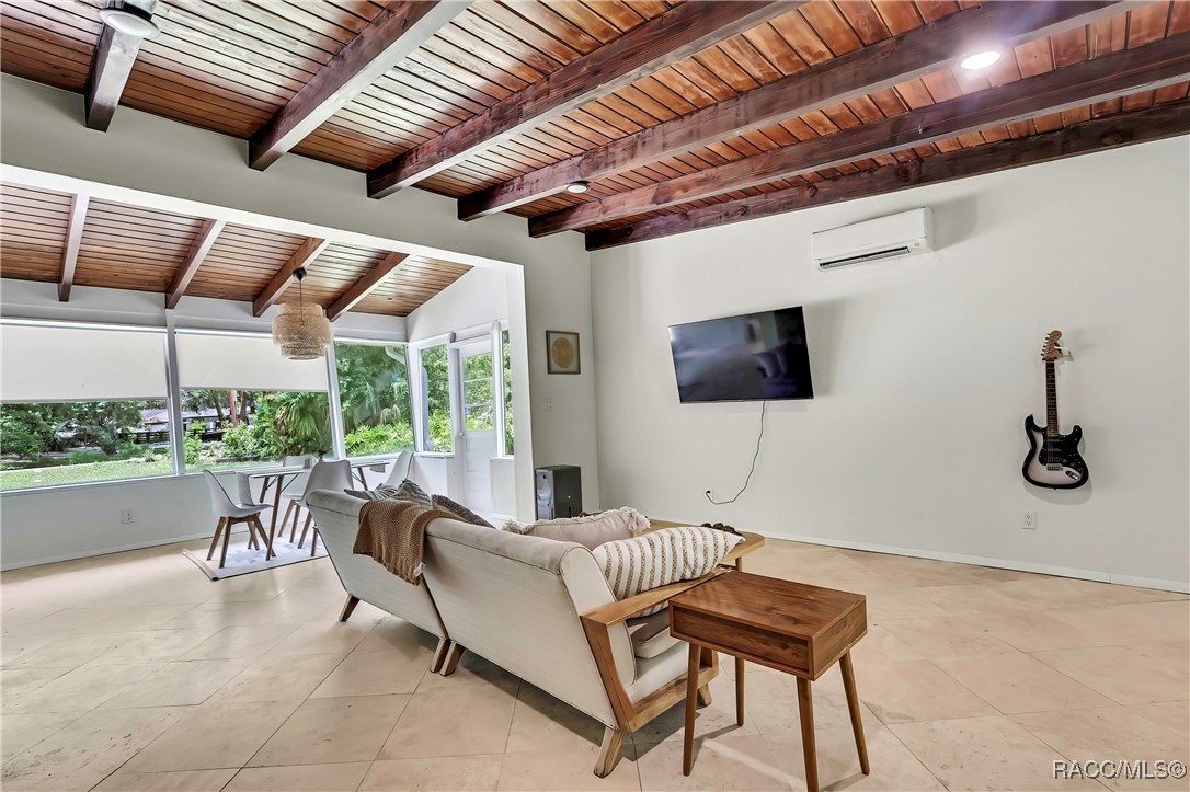 8944 W White Dogwood Drive