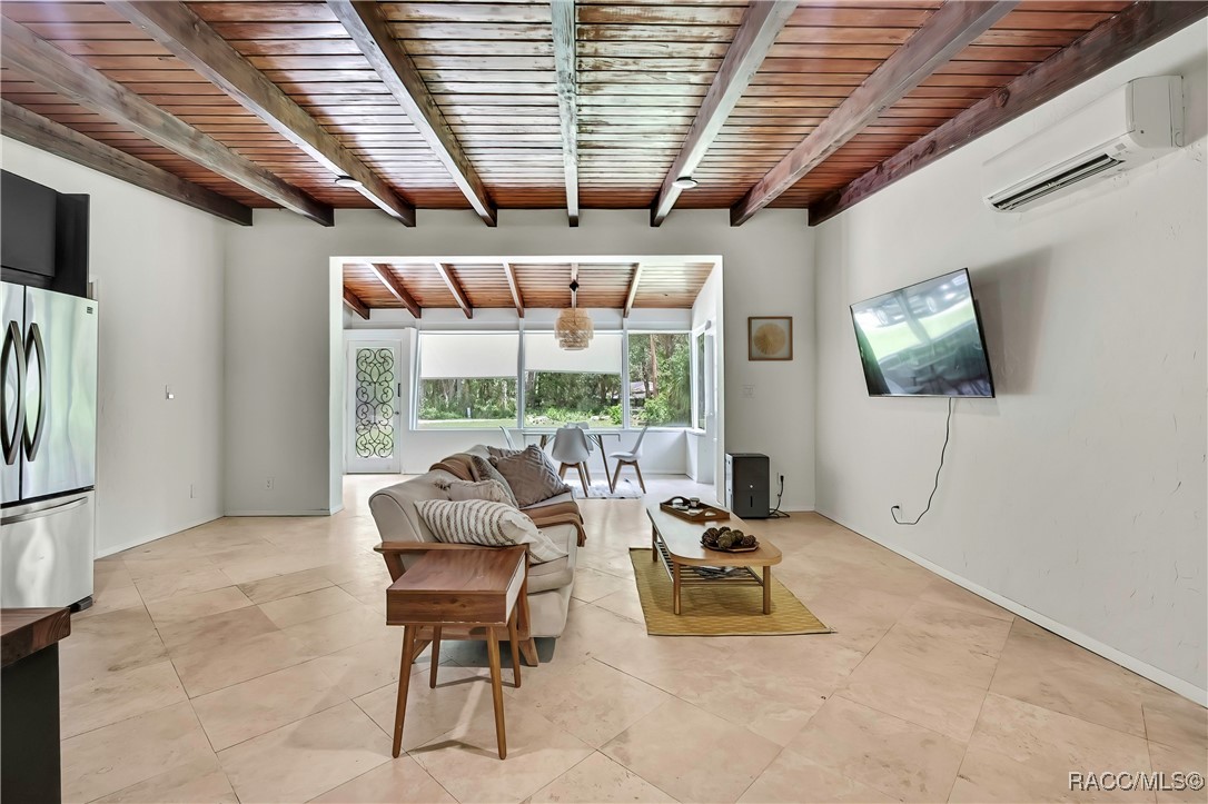 8944 W White Dogwood Drive