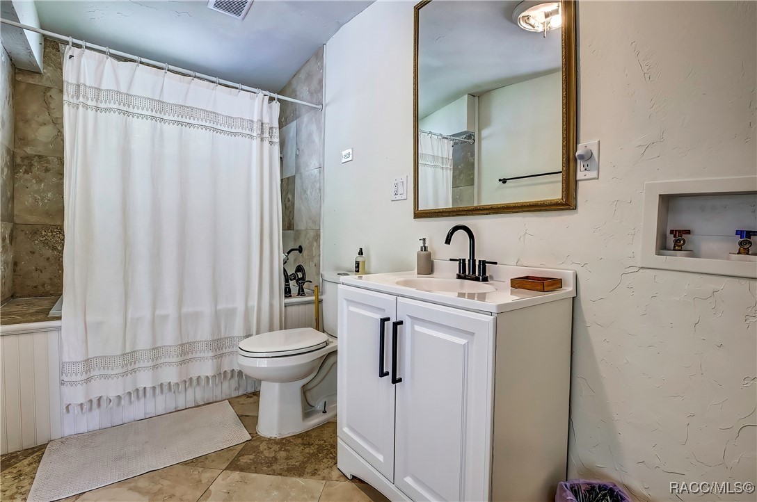 8944 W White Dogwood Drive