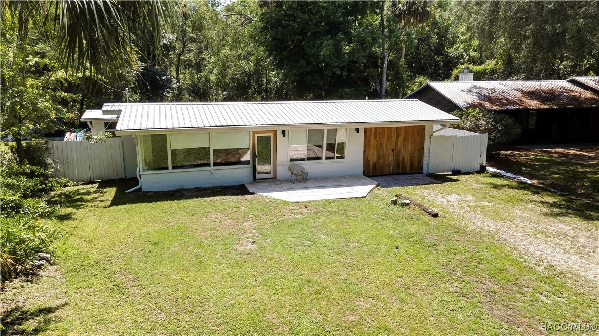 8944 W White Dogwood Drive