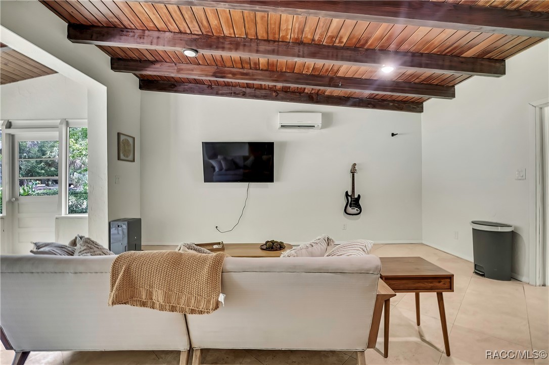 8944 W White Dogwood Drive