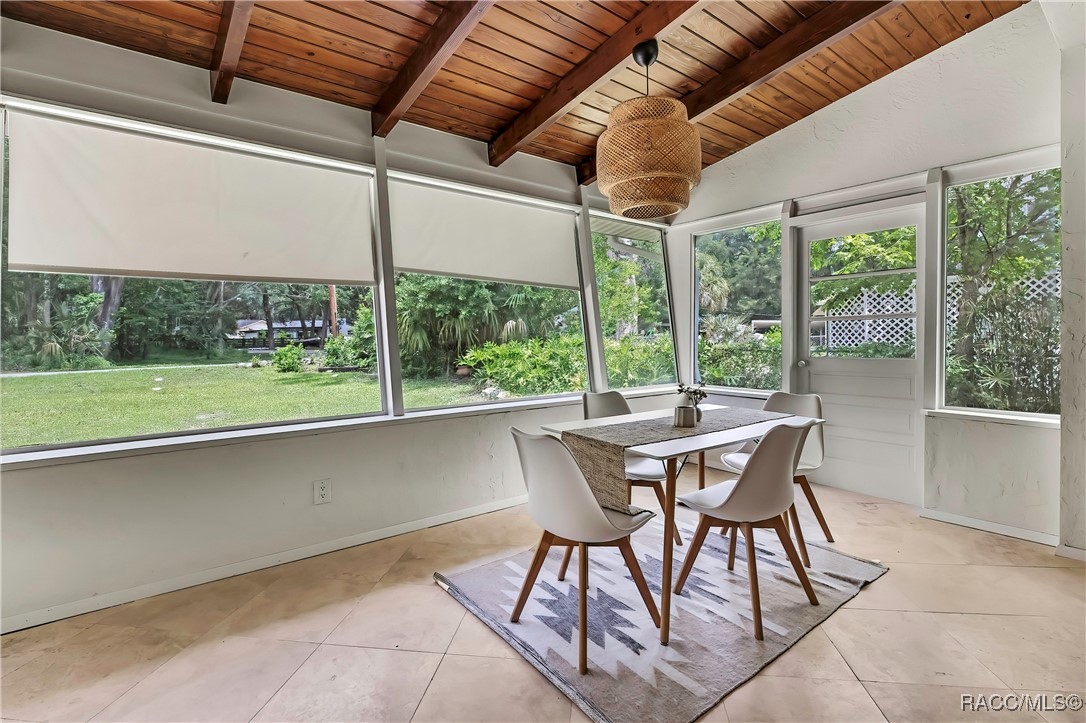 8944 W White Dogwood Drive