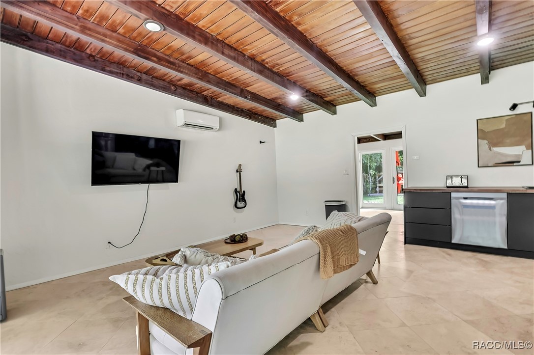 8944 W White Dogwood Drive